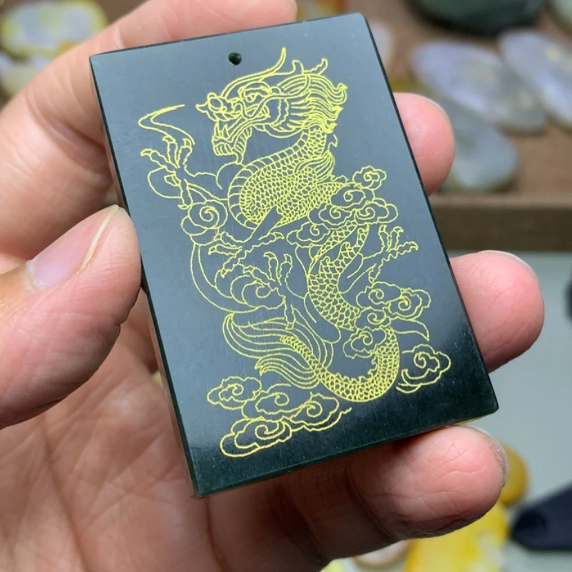 【闪购商品】颈饰未镶嵌和田玉