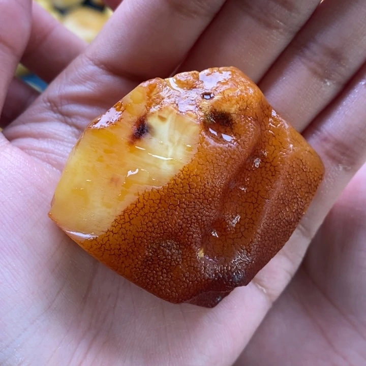定制琥珀未镶嵌蜜蜡