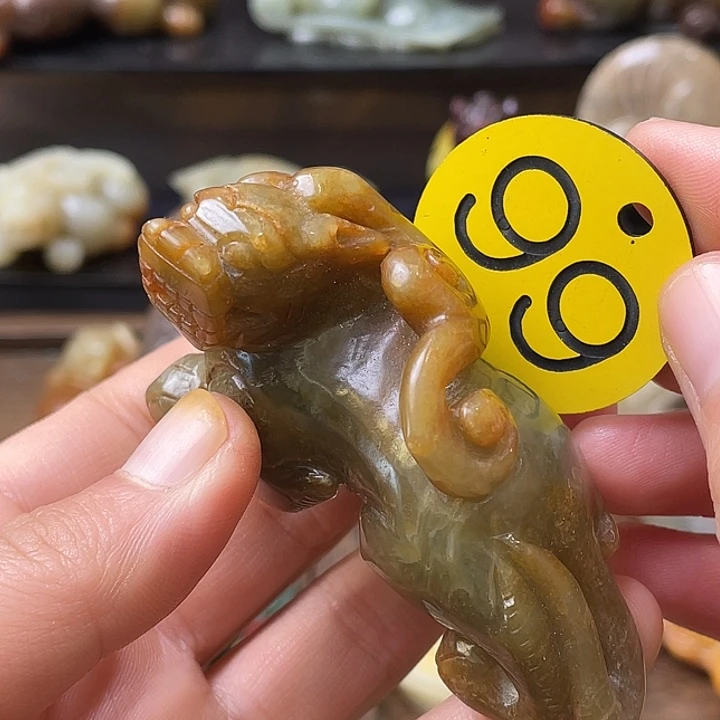 和田玉（糖玉）未镶嵌颈饰