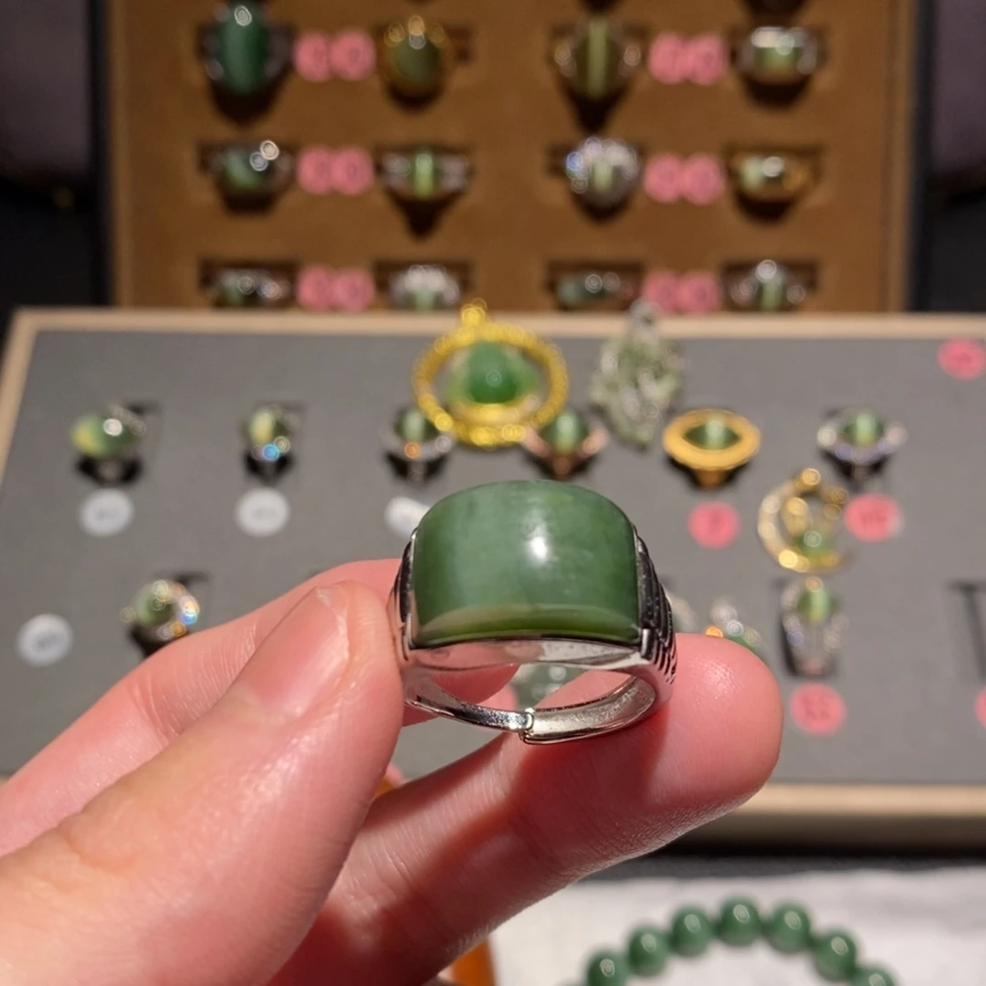 和田玉未镶嵌戒指