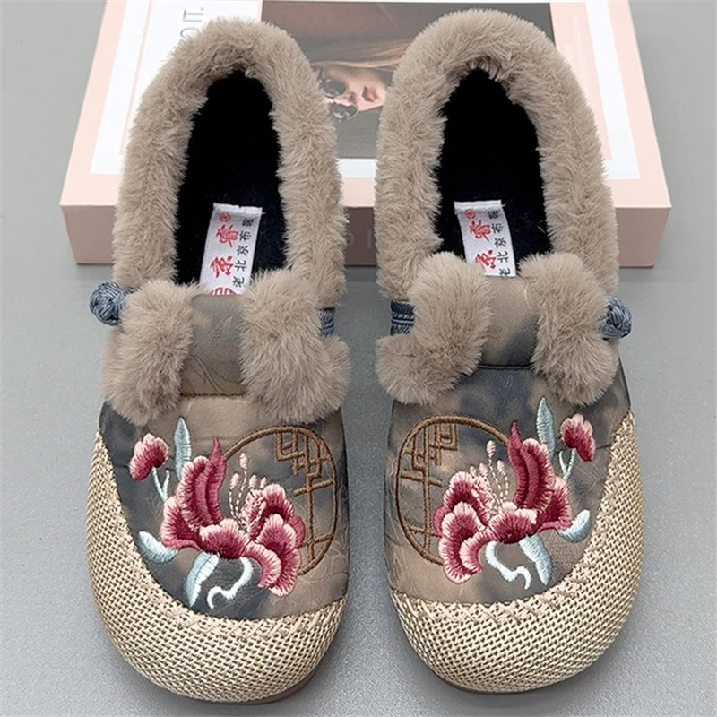 冬季新款老北京棉鞋一脚蹬民族风绣花妈妈鞋加绒加保暖新中式女鞋