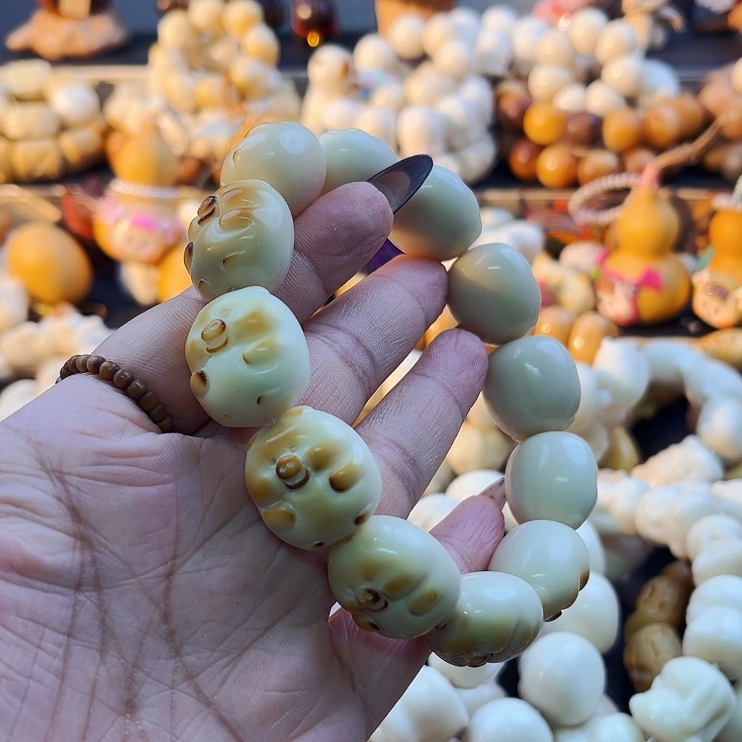 菩提根/象牙果手串猪猪