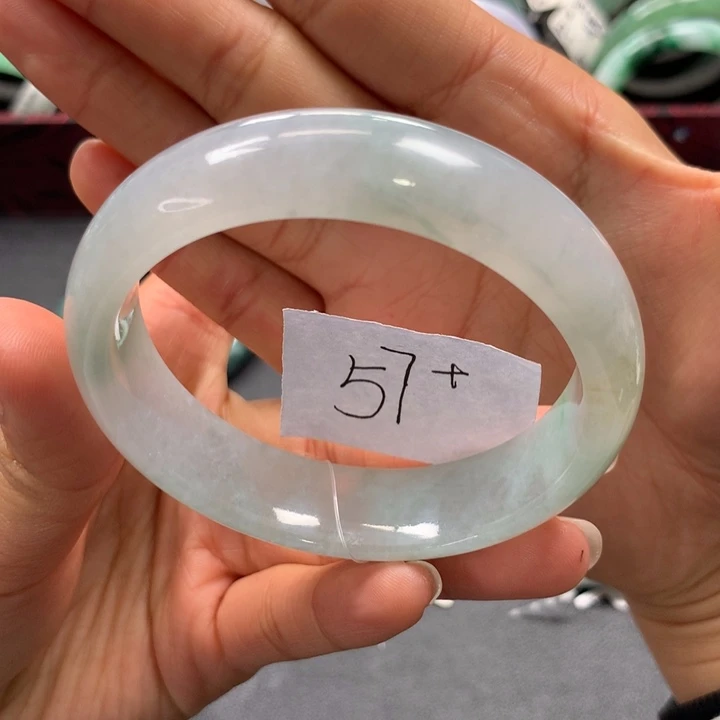 未镶嵌手镯翡翠手镯