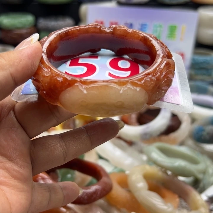 石英岩玉手镯未镶嵌