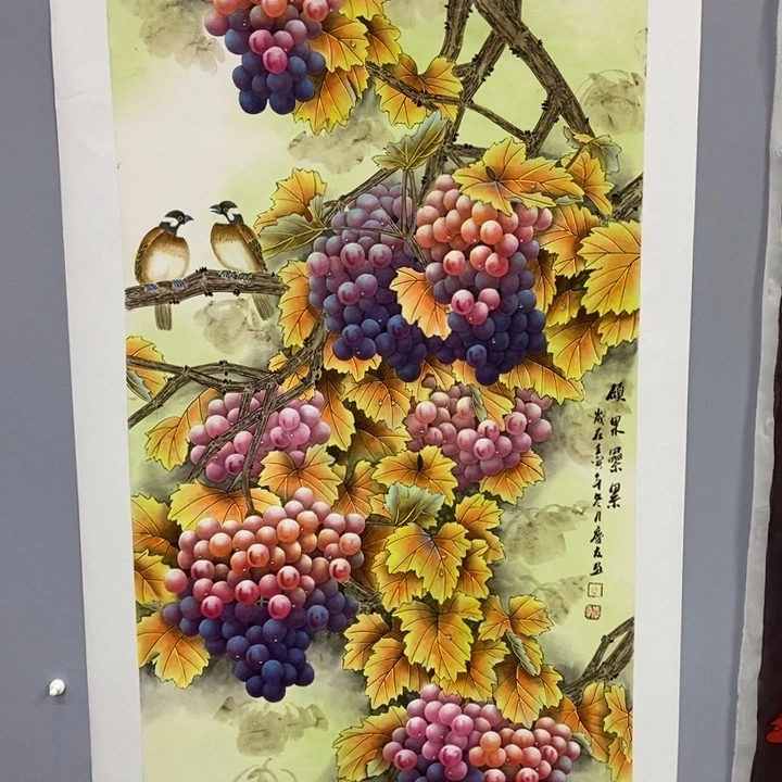 手绘作品等多种形式进行