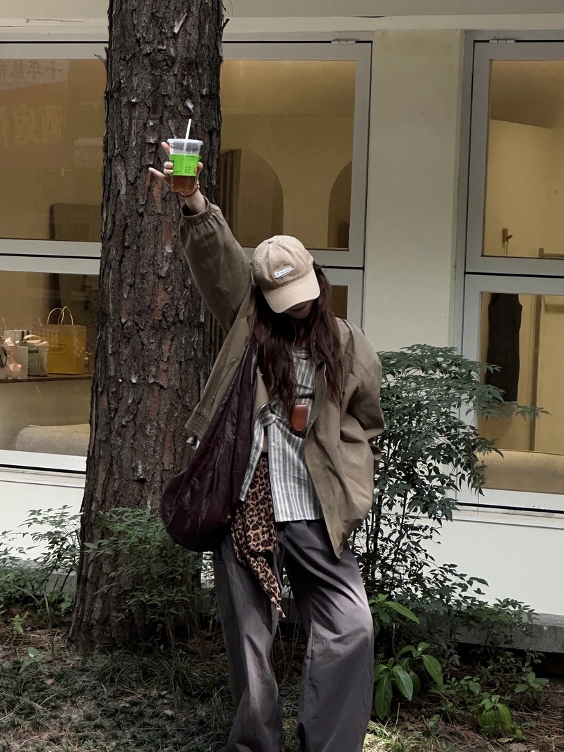 韩货-【装满大自然】早秋‘美式潮流机车大口袋设计感夹克外套/8229