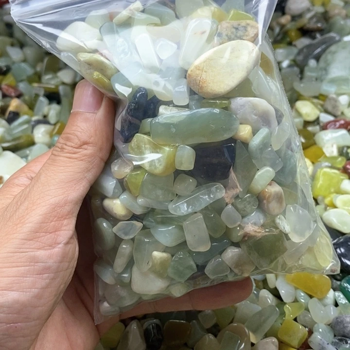 未镶嵌蛇纹石玉鱼缸石