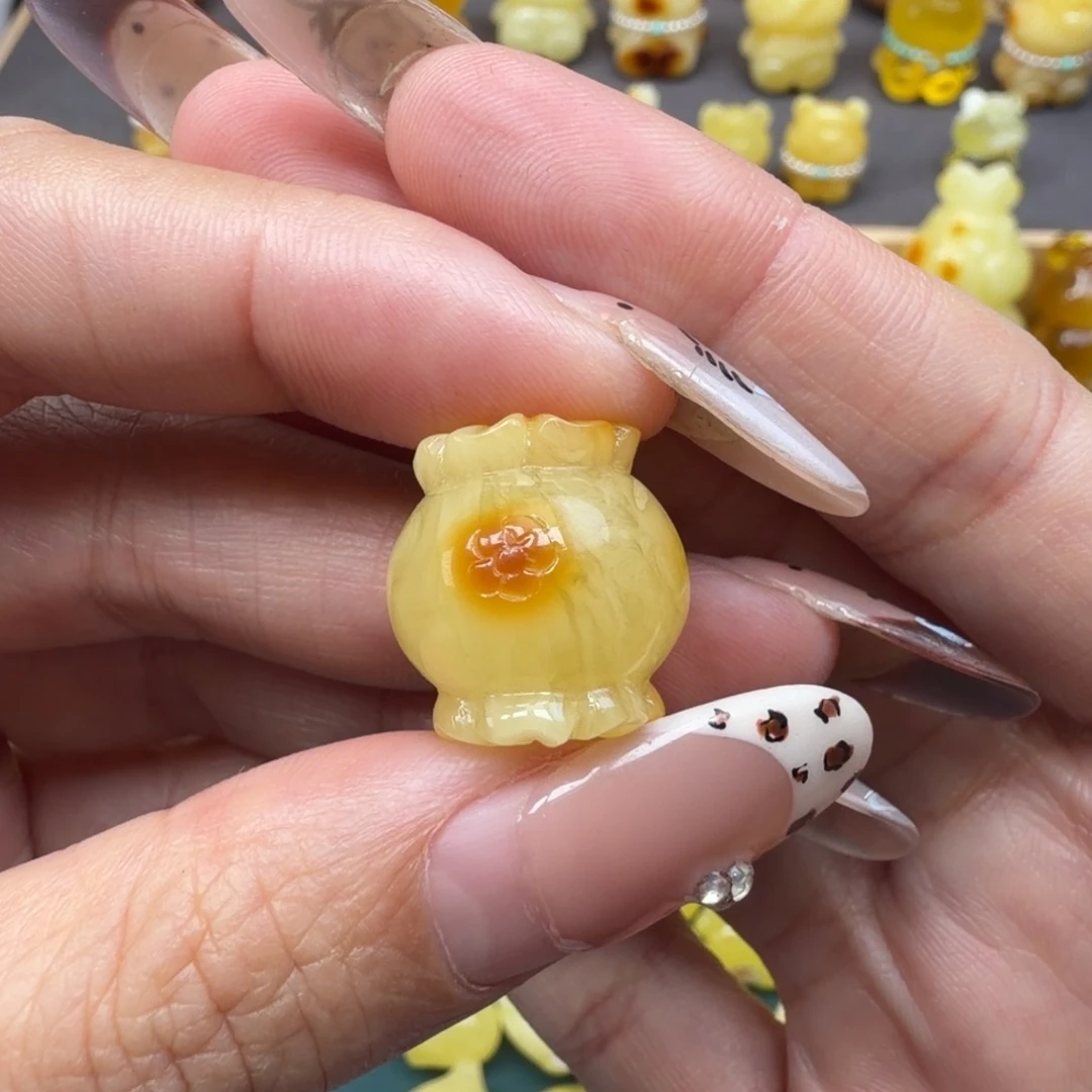 琥珀未镶嵌裸石蜜蜡