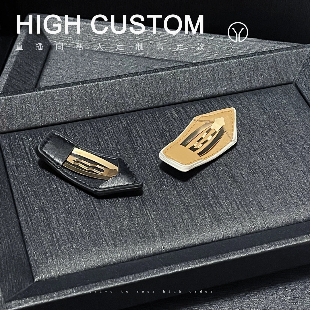 老花满印两色BB夹一只装