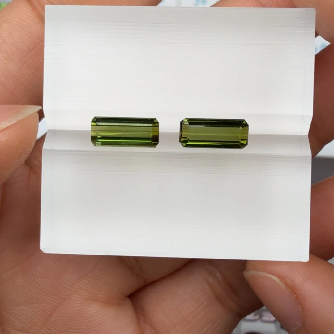 A***a未镶嵌碧玺珠宝半成品天然一对