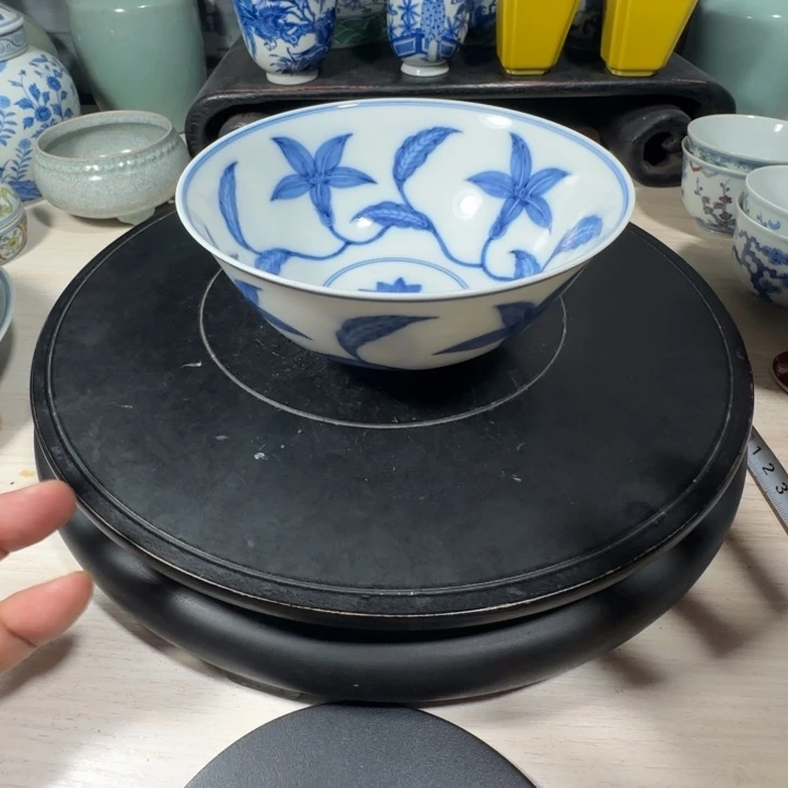 正***戒摆件青花花卉小小摆件
