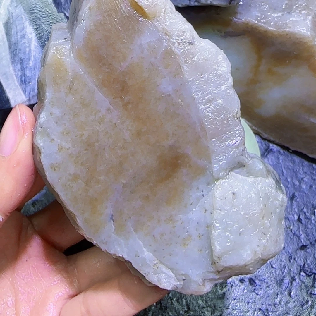 和田玉未镶嵌珠宝半成品