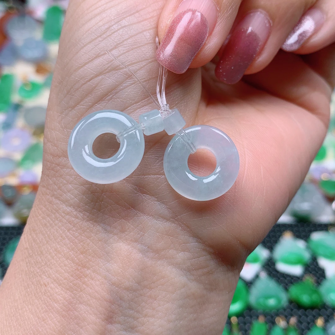 缅甸天然A货翡翠，冰种甜甜圈 编号446/320尺寸15.7-3.3