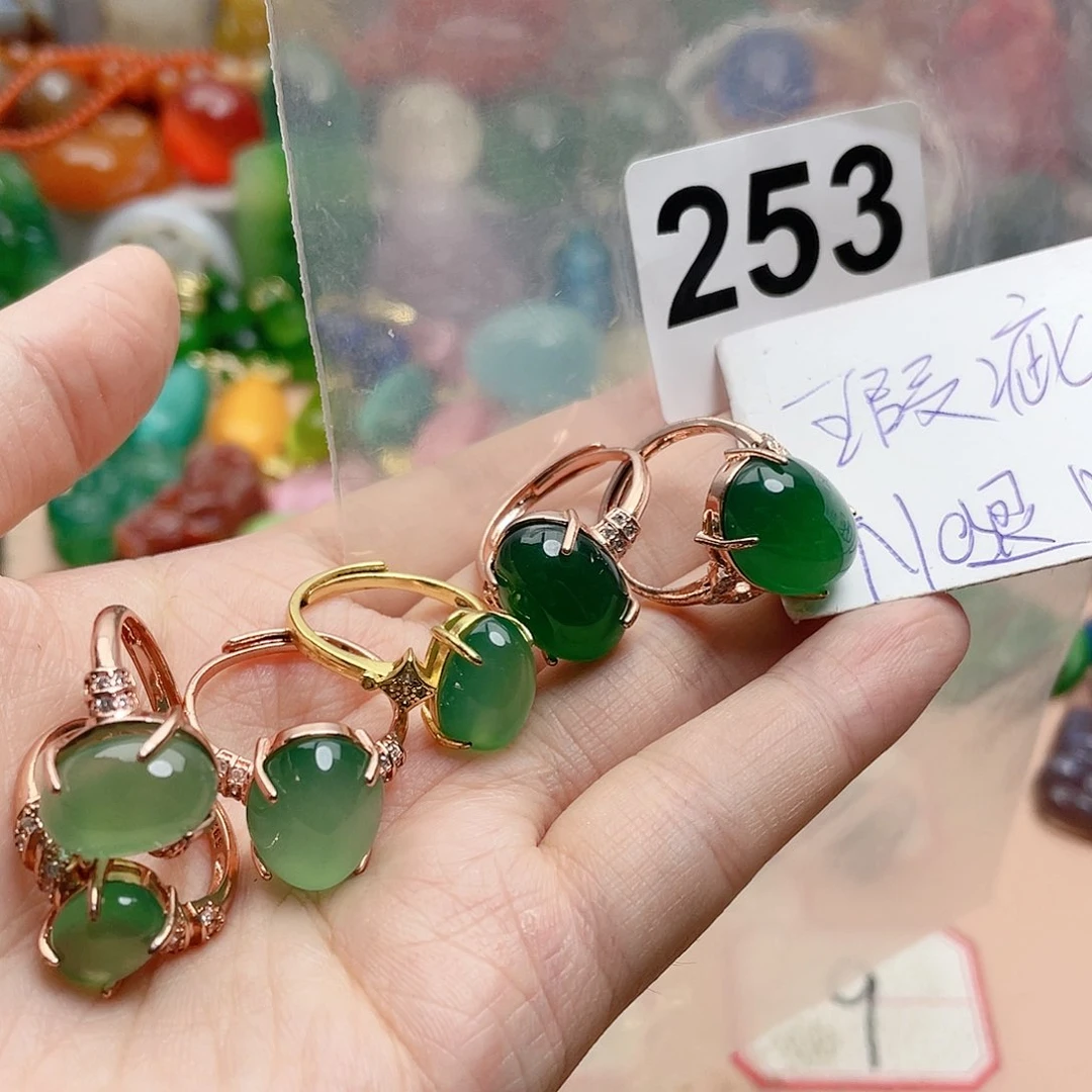 合金颈饰玛瑙/玉髓自*暖