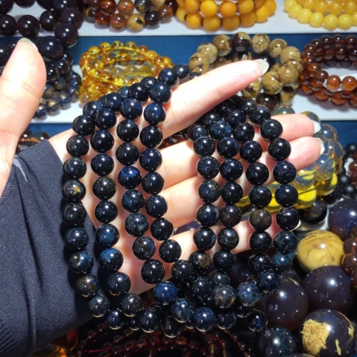 轩***门琥珀未镶嵌手链馆藏级星际蓝天翁满矿108