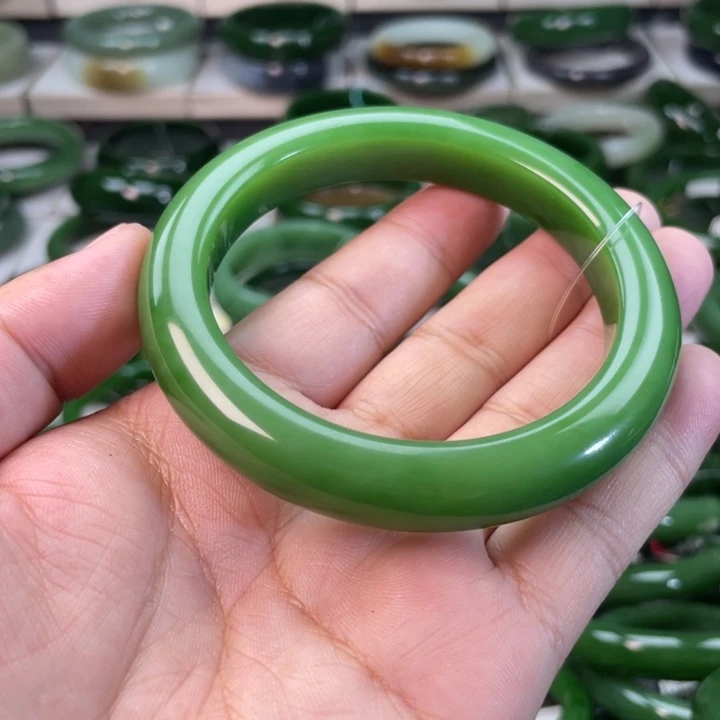 和田玉（糖玉）手镯未镶嵌