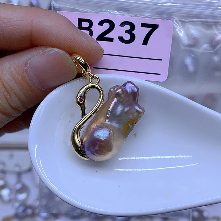 颈饰未镶嵌淡水珍珠