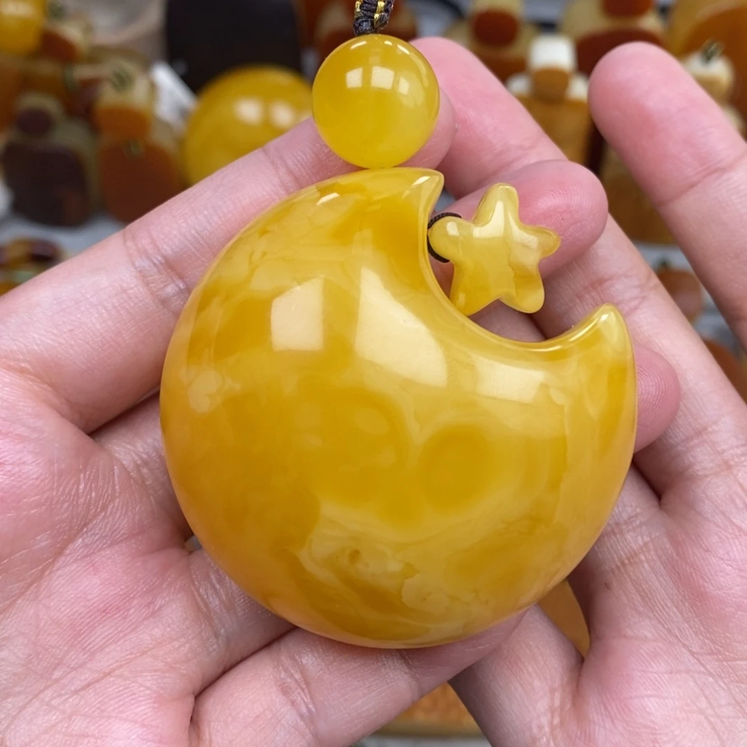 琥珀未镶嵌珠宝奇石