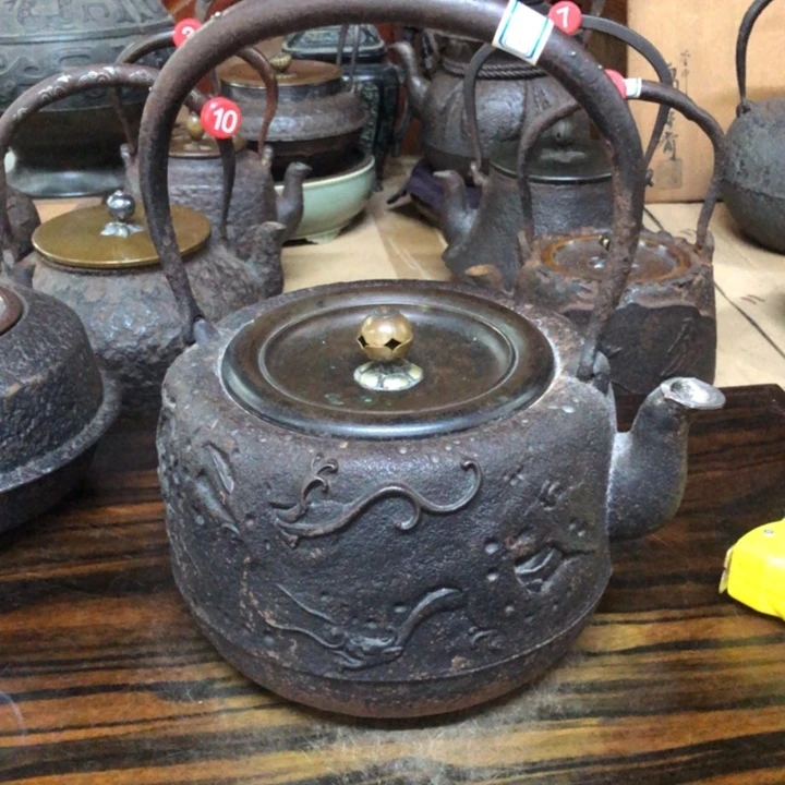 银镶嵌提梁云龙纹道安壶