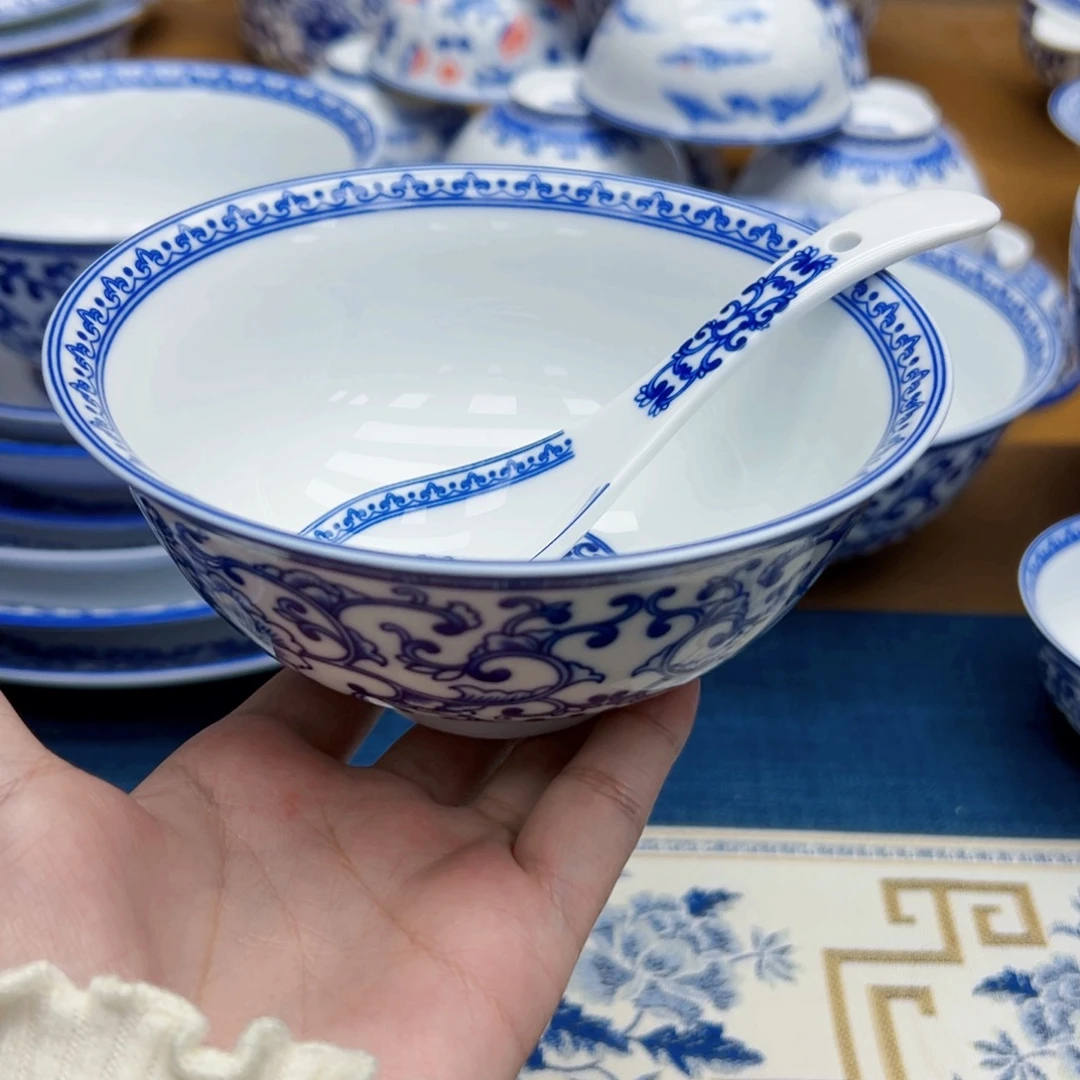 白瓷5.5碗9个 小勺10个 如丹