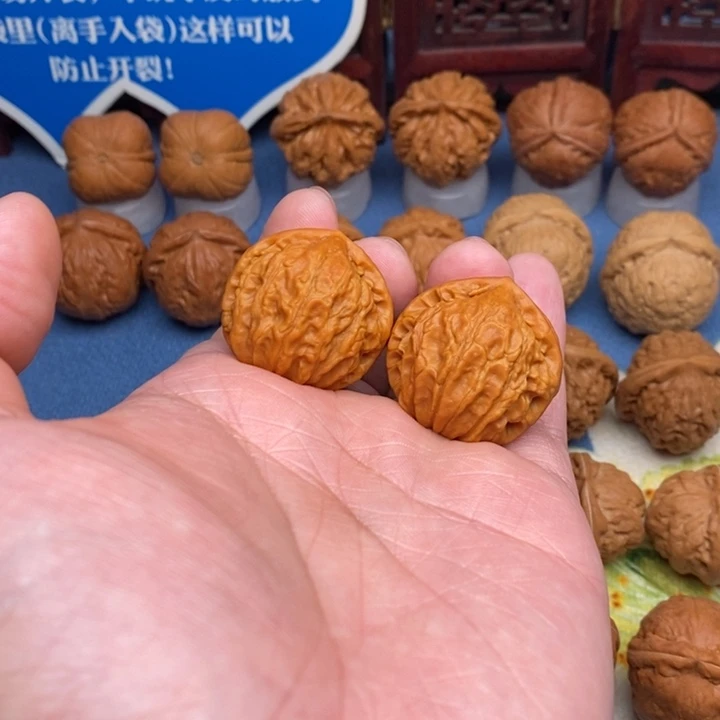 文玩核桃把件小官帽