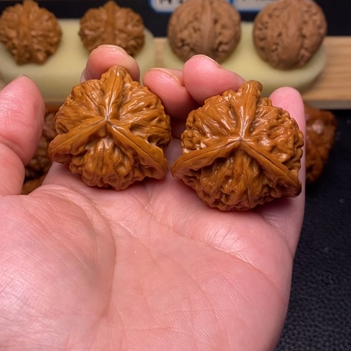 把件文玩核桃舒***.工艺三棱