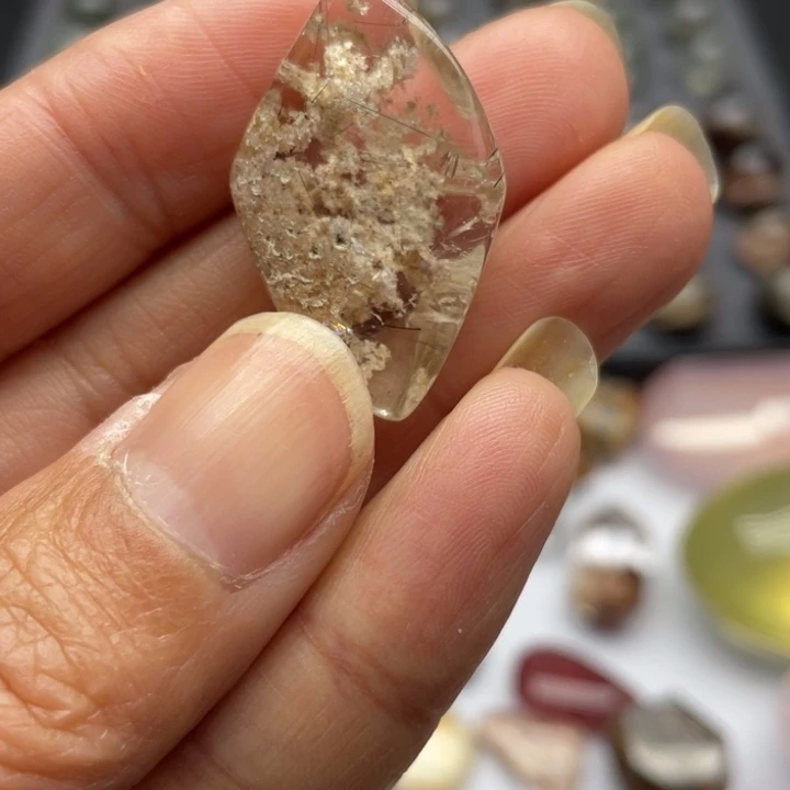 纯天然幽灵碧玺（处理）