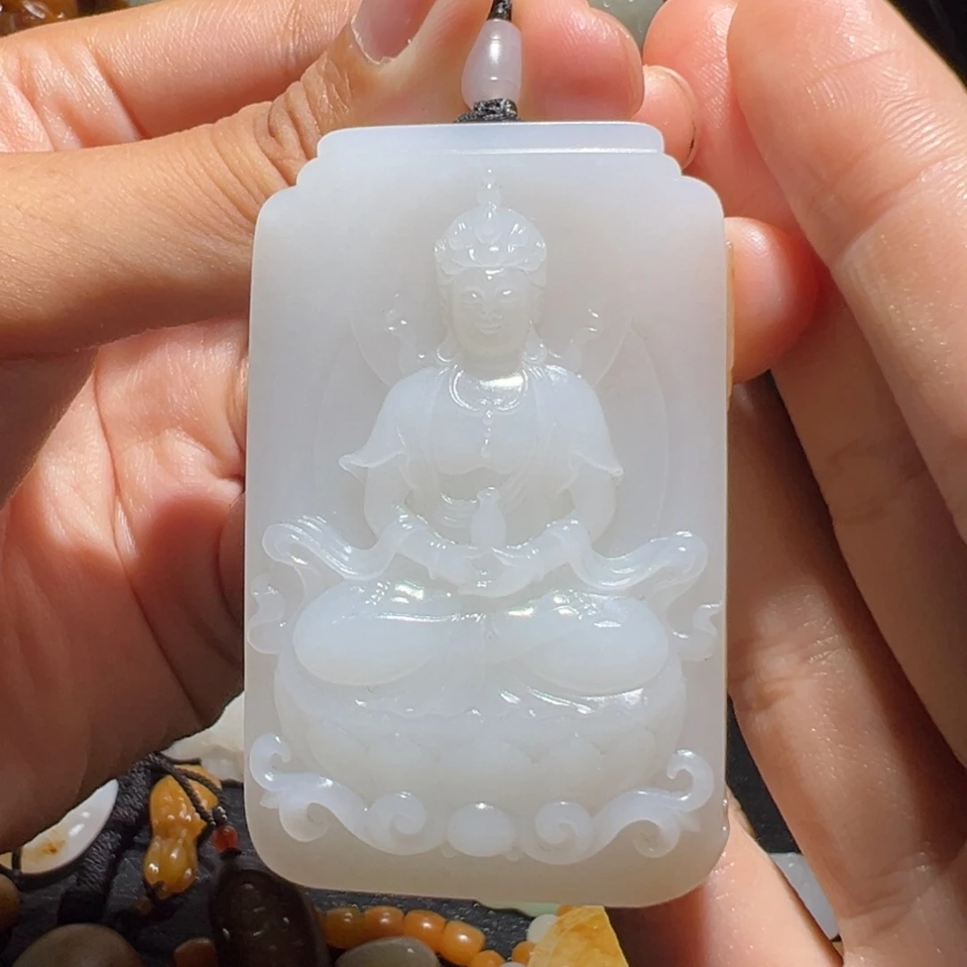 一***茶和田玉未镶嵌颈饰