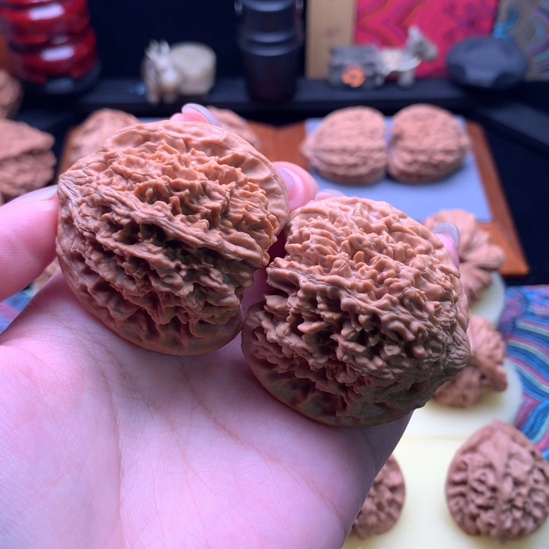一***鱼把件文玩核桃满天星