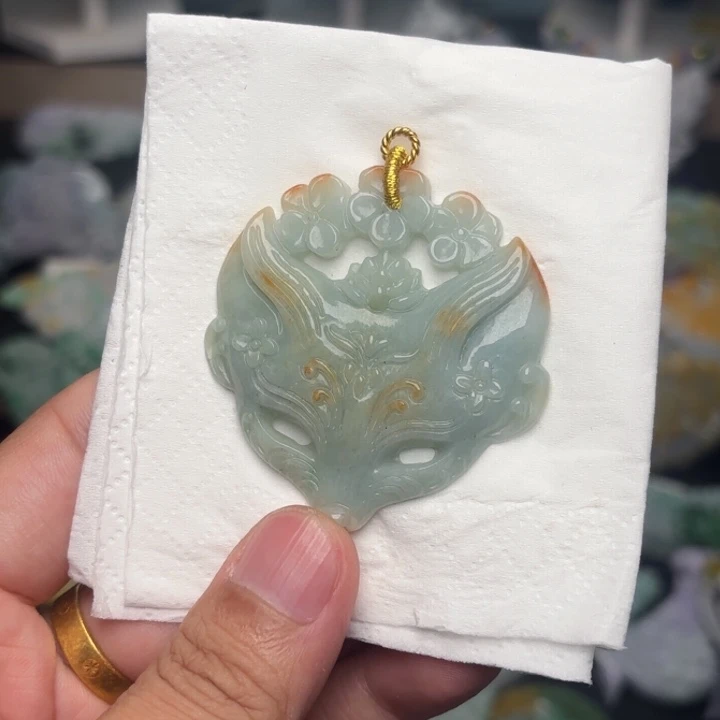 翡翠未镶嵌颈饰吊坠