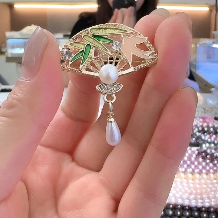 珐琅合金00000001胸针