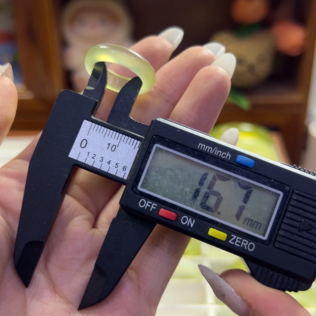 蛇纹石玉未镶嵌手镯32