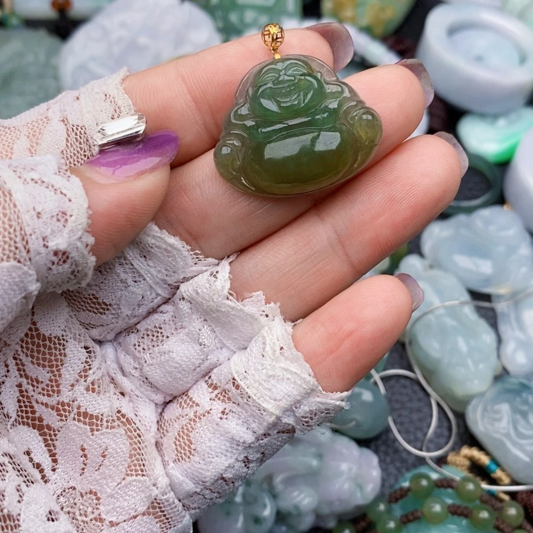 翡翠颈饰未镶嵌小*佛