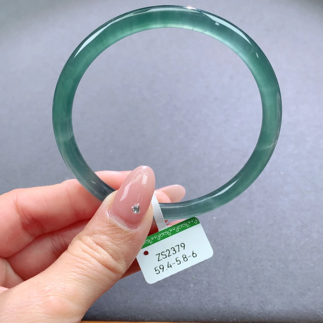 翡翠手镯未镶嵌天然翡翠手镯叮当镯