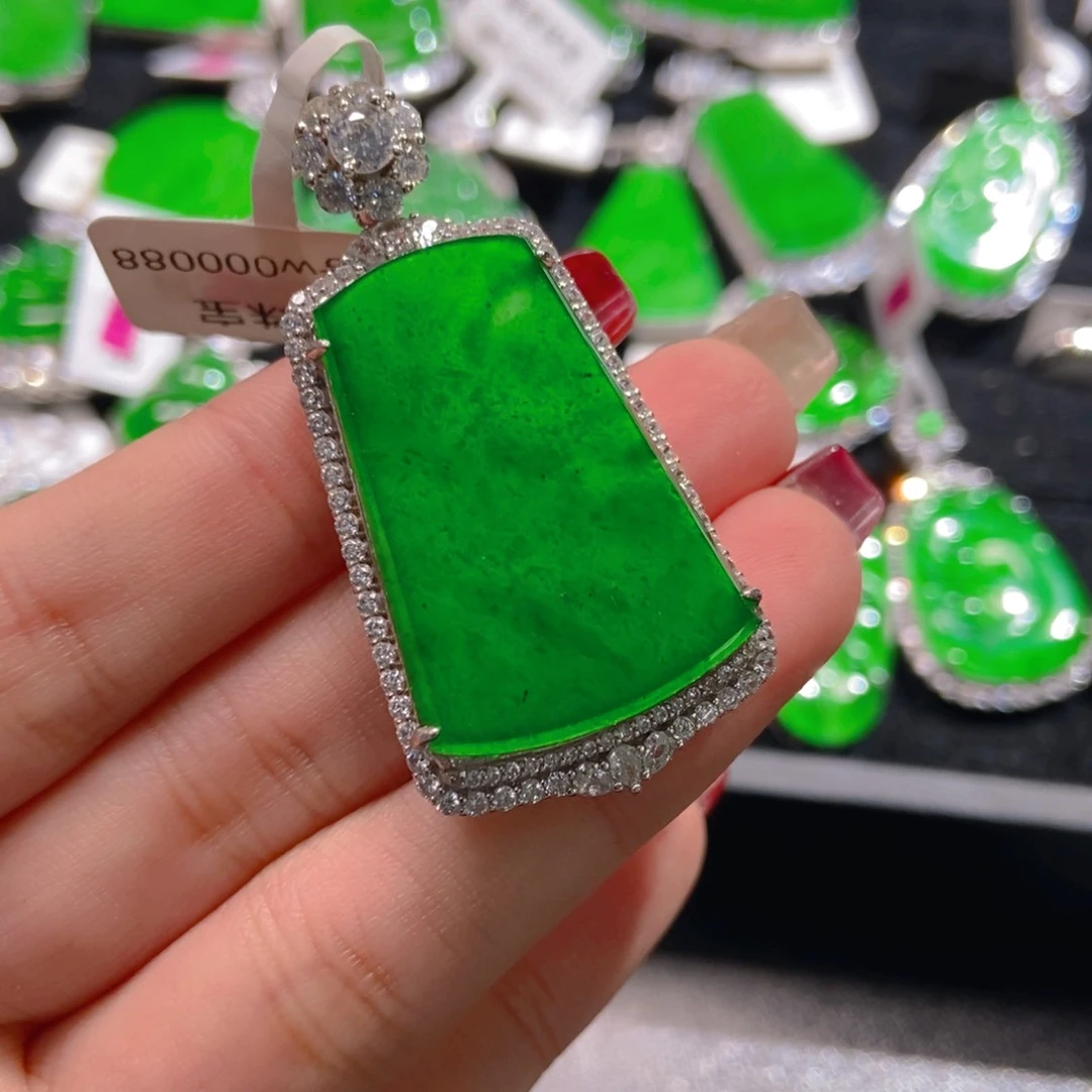 翡翠吊坠(不含链)未镶嵌