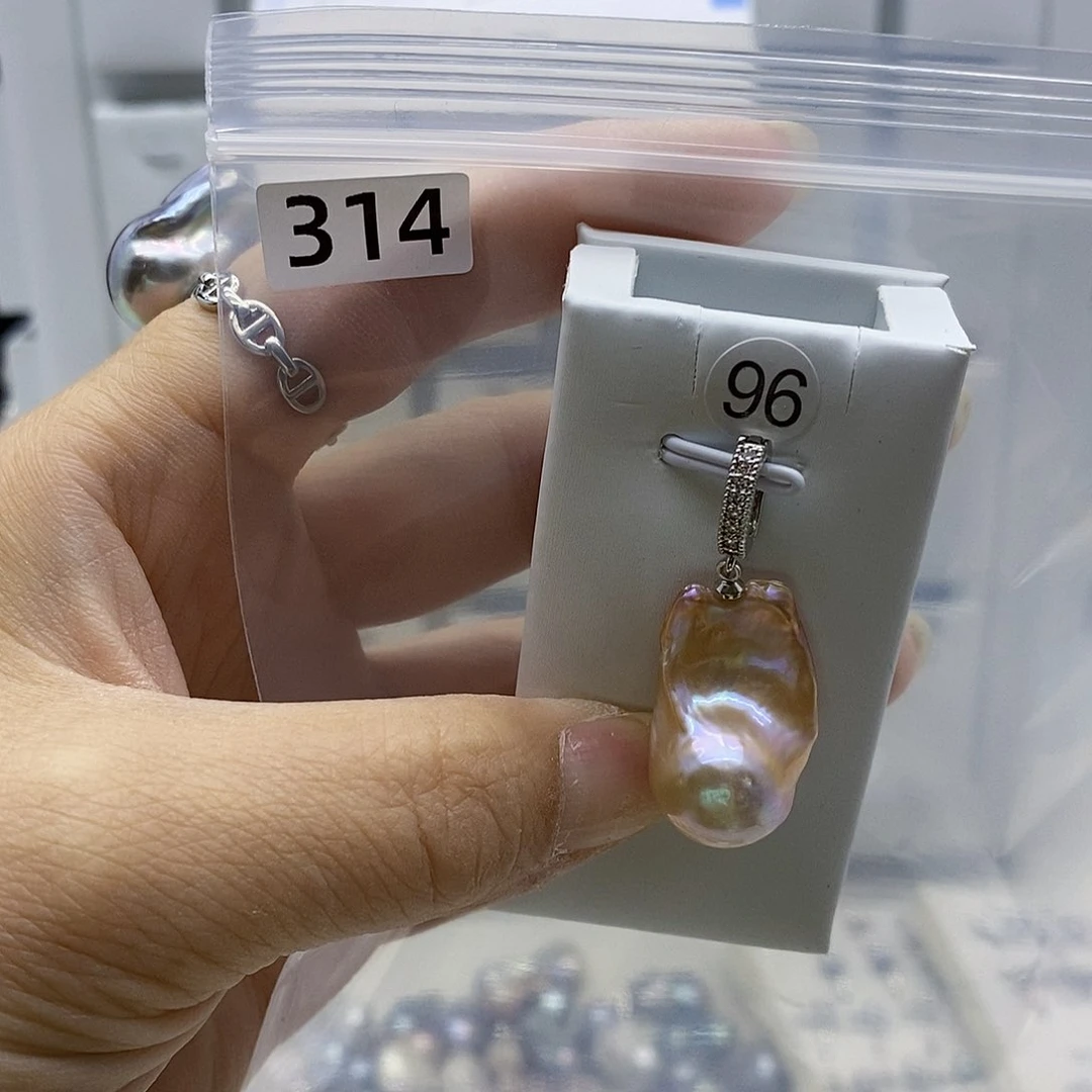 颈饰合金淡水珍珠