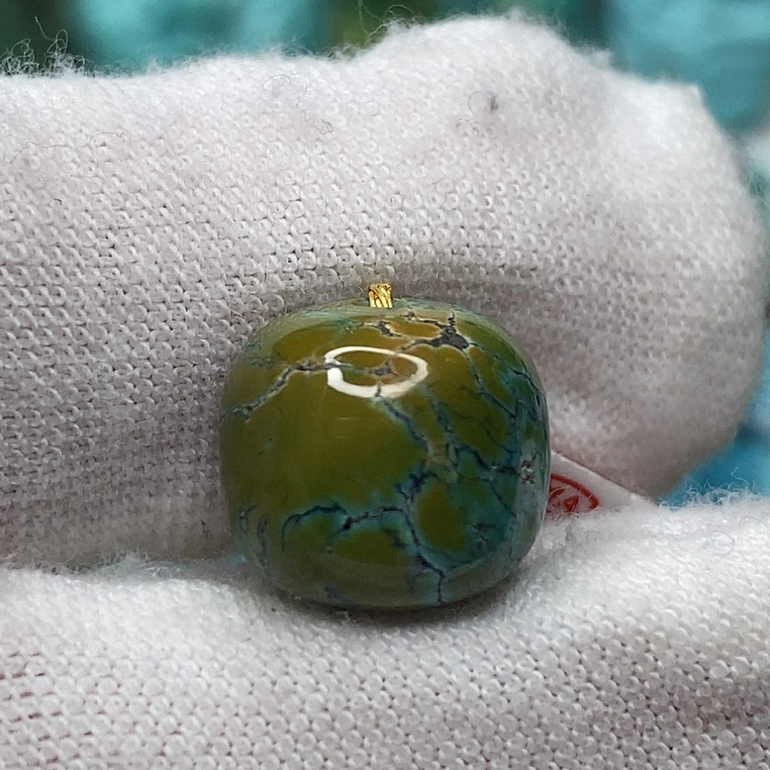 绿松石未镶嵌天然原矿 带武汉地大证书