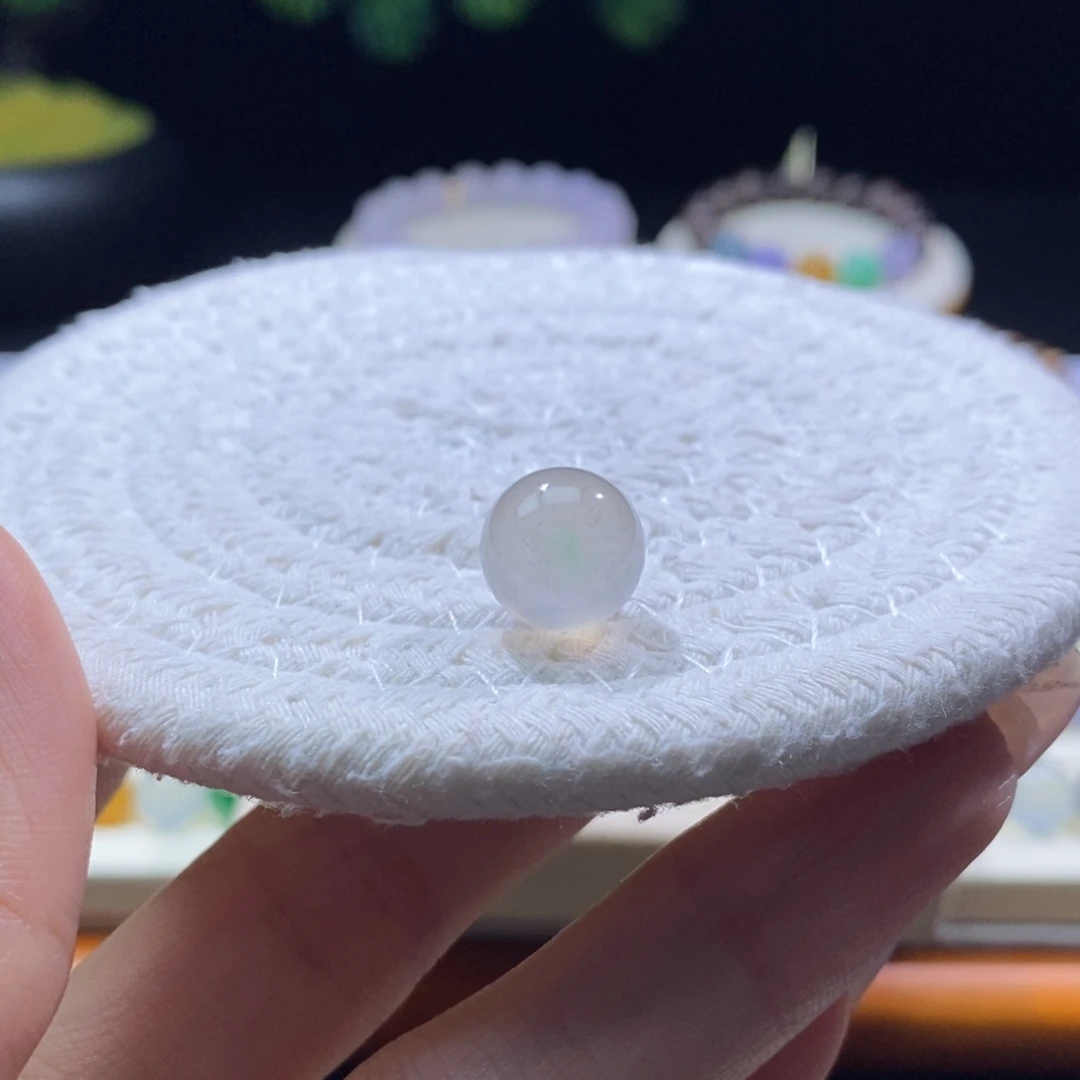 翡翠未镶嵌颈饰翡翠冰茶飘绿珠11.7mm