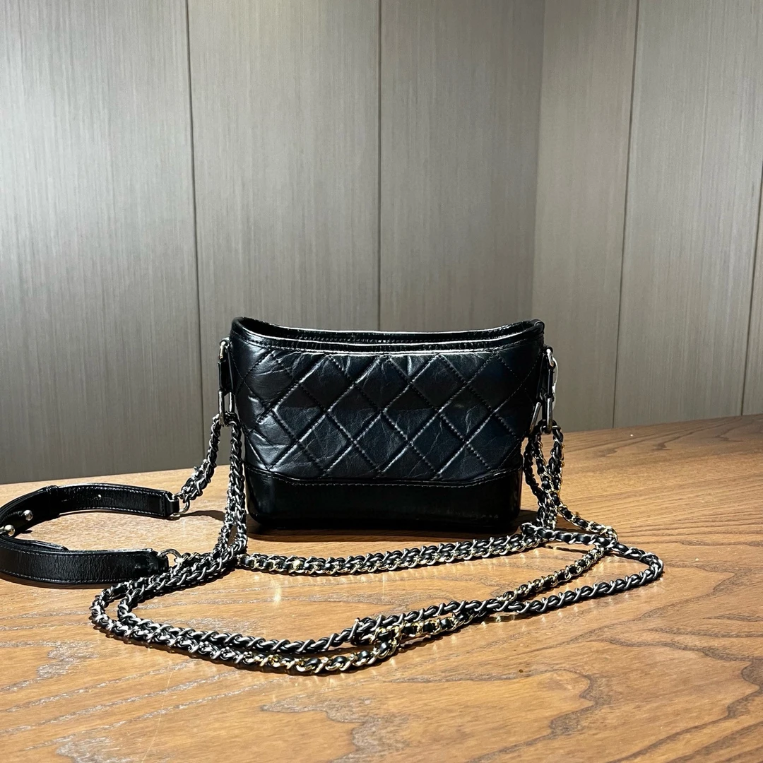 99新 Chanel/香奈儿 黑色流浪包 28开 尺寸20×15