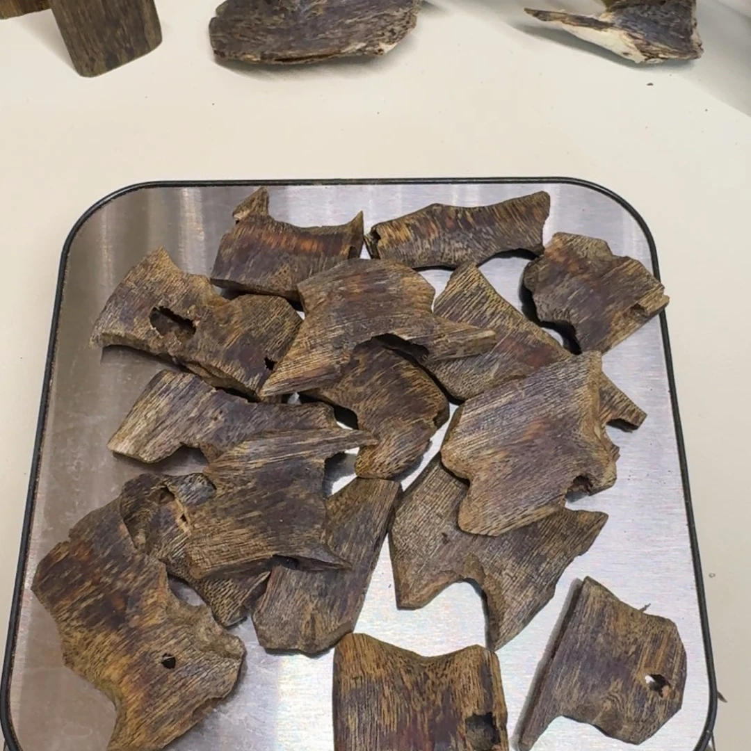 沉香沉香碎屑海南乌身圆叶高油块料51克