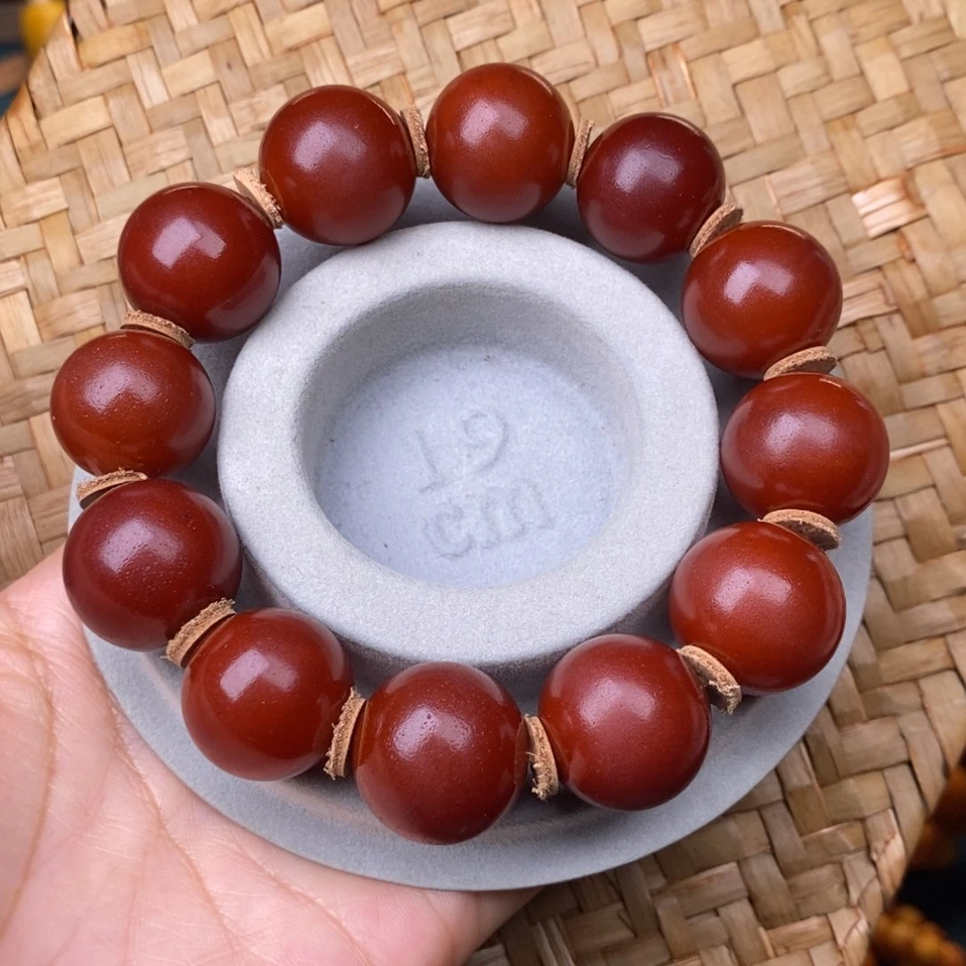 蜜蜡裸石未镶嵌蜜蜡