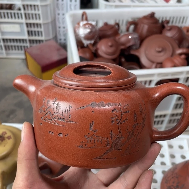 茶壶紫砂老厂紫砂壶一件。