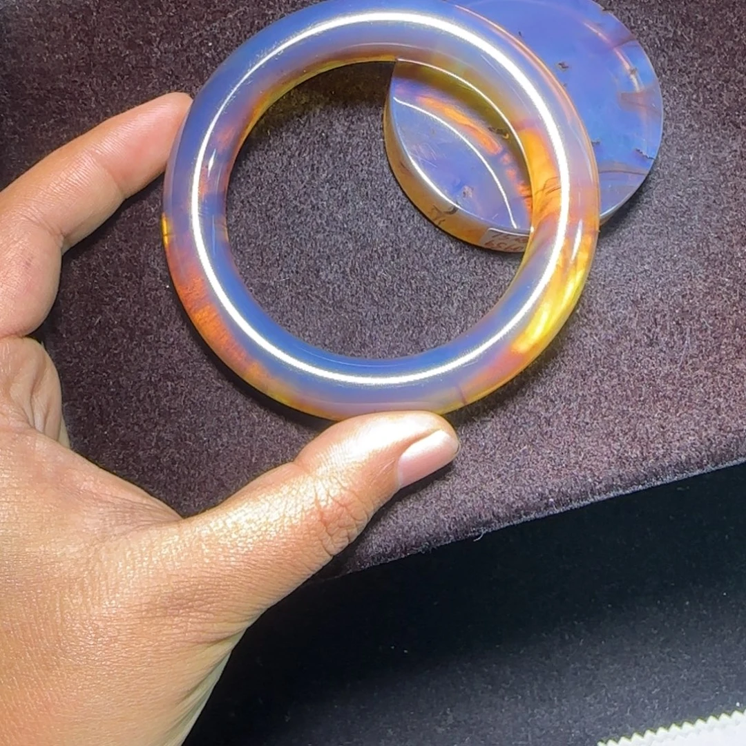 琥珀未镶嵌手镯琥珀