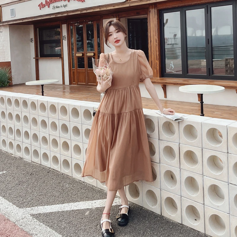法式显瘦连衣裙女夏季2025新款高级感温柔泡泡袖露背气质茶歇长裙