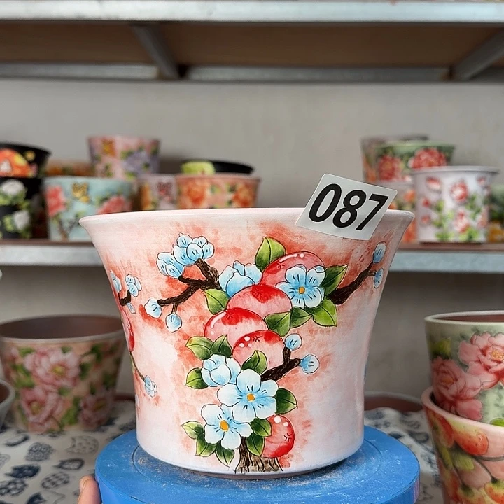 景德镇手绘多肉花盆