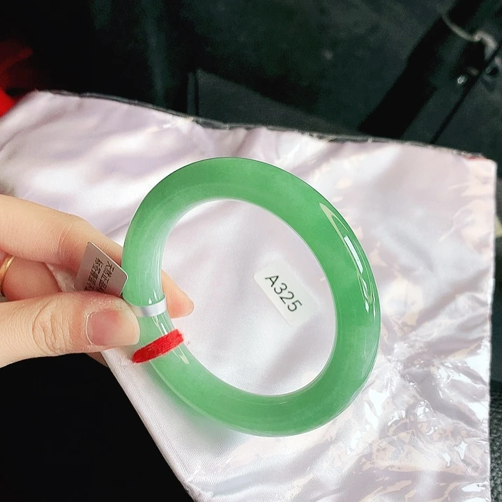 翡翠未镶嵌手镯缅甸天然a货翡翠手镯