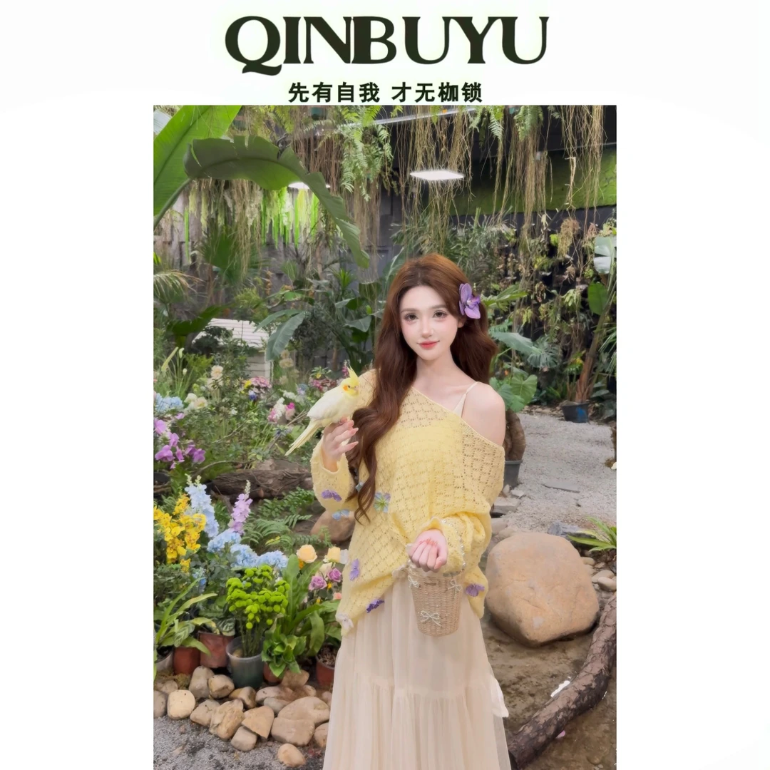 慵懒风花朵上衣女夏季2025新款软糯针织衫高级感镂空纯欲罩衫