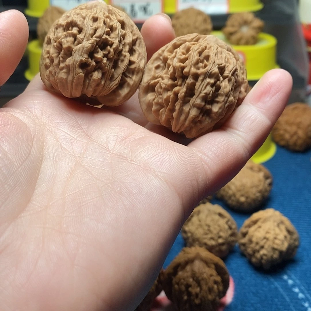 文玩核桃吊坠四座楼