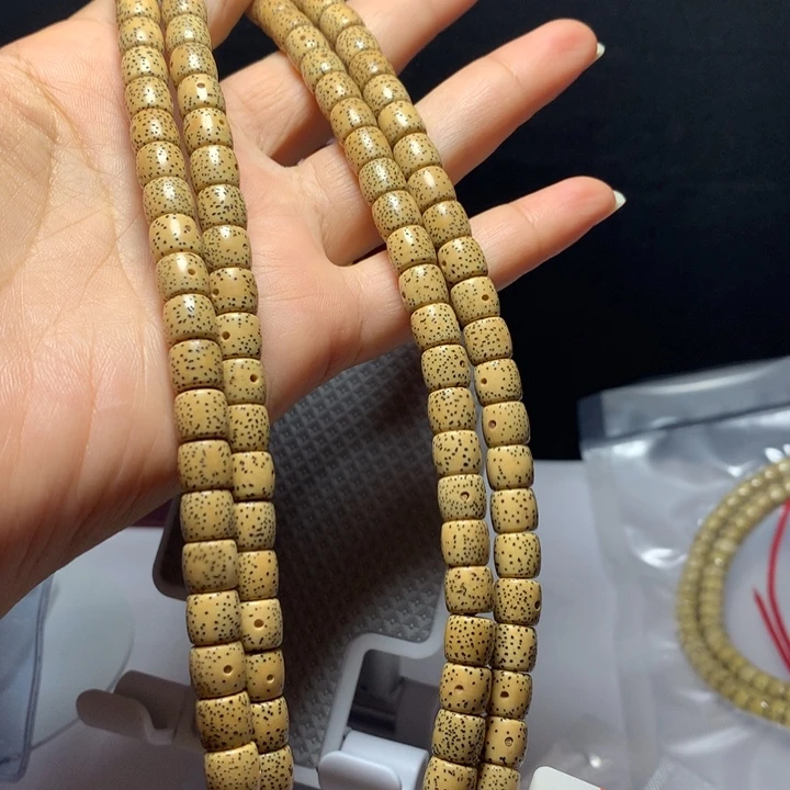 耀***春星月菩提吊坠小细星