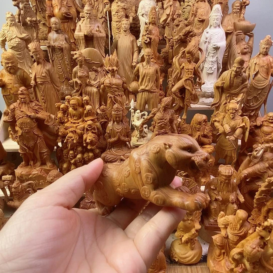 柏木（崖柏）往**烟一物一拍